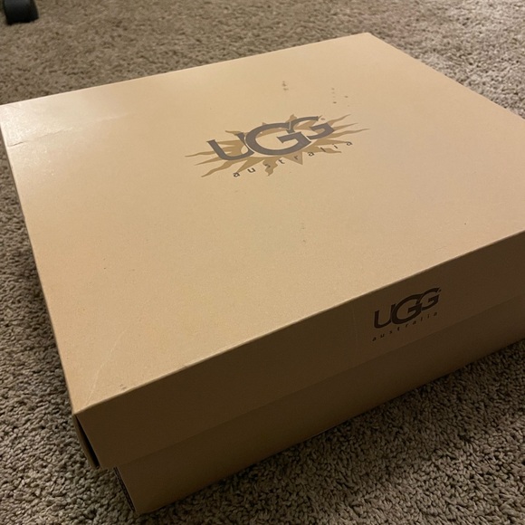 UGG Cream and Tan Quilted Winter Boots - Picture 2 of 4